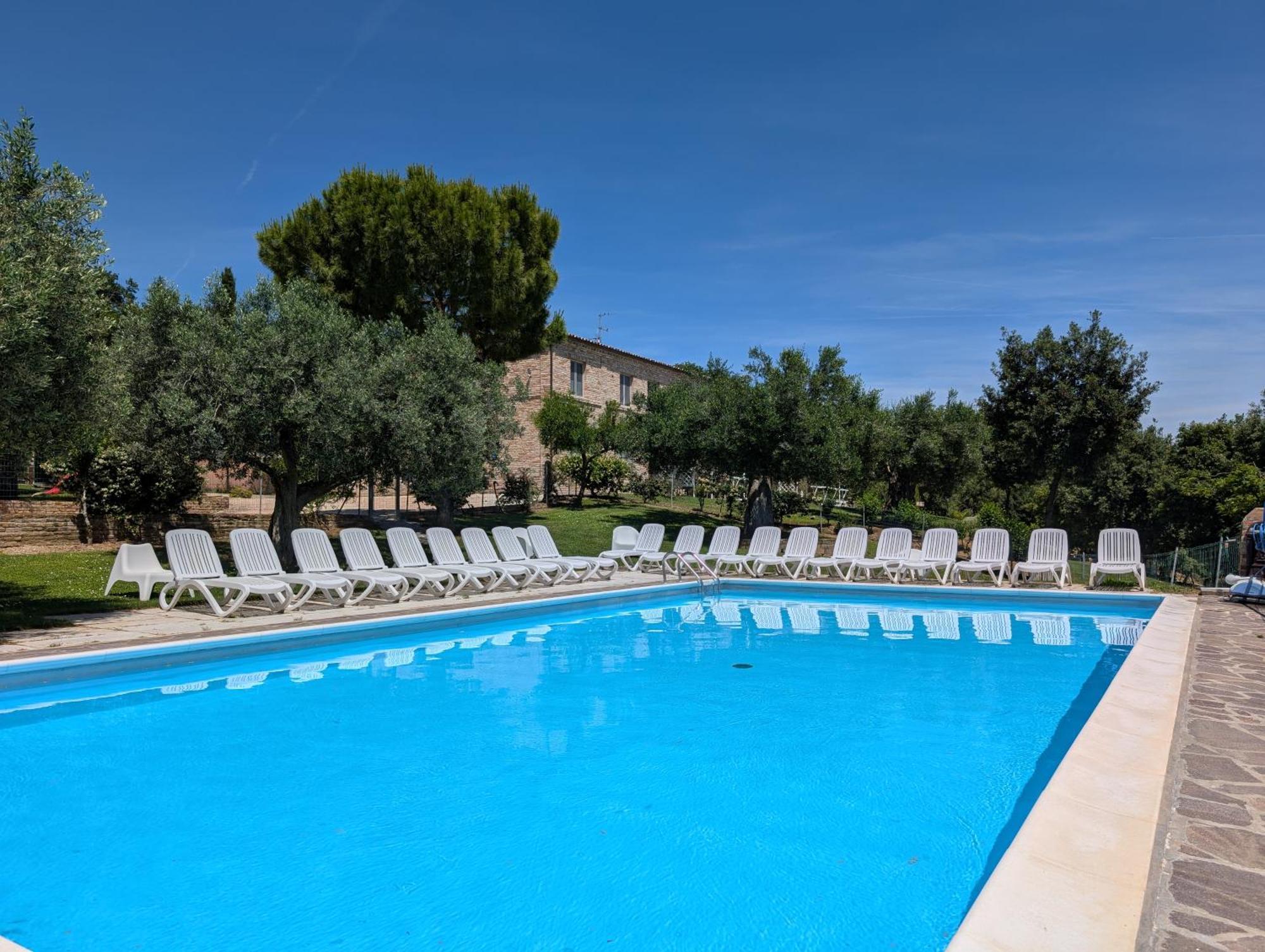 Agriturismo Case Al Sole Loreto Exterior photo